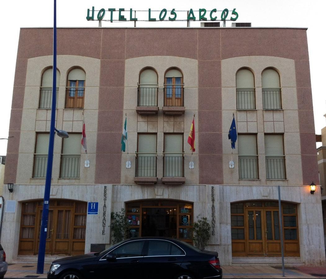 Hotel Los Arcos Эль-Алькиан Экстерьер фото